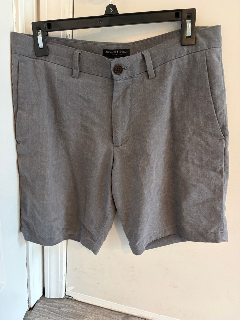 Banana Republic Men's Gray Linen-Blend Flat Front Shorts